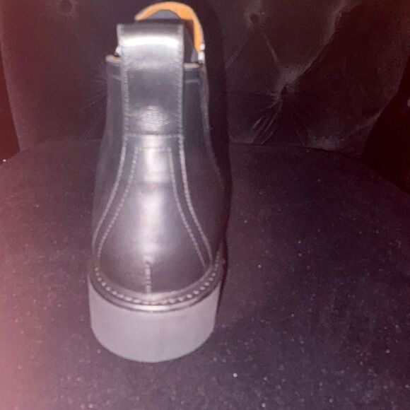 Brand new w/ box Burberry Black Leather Boots with Plaid Accent size Us 7 - Picture 8 of 12